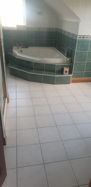 Old bathroom design - replaced by EPC Plumbing & Heating, Monaghan, Meath & Dublin, Ireland